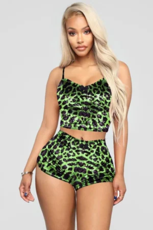 Sexy b2b wild leopard lingerie in vibrant green color two-piece set