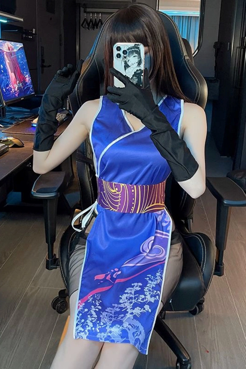 Alt text:wholesale kimono wrap nightdress in blue with a purple obi sash and floral accents