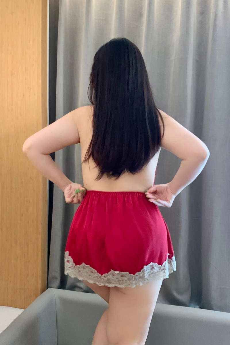 Custom red Lace Pajamas backless style with lace hem