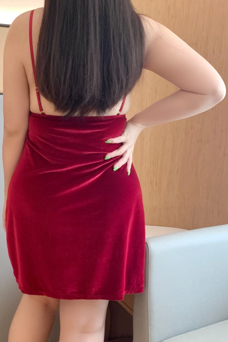 Back view of private label red lace pajamas showing flattering cut