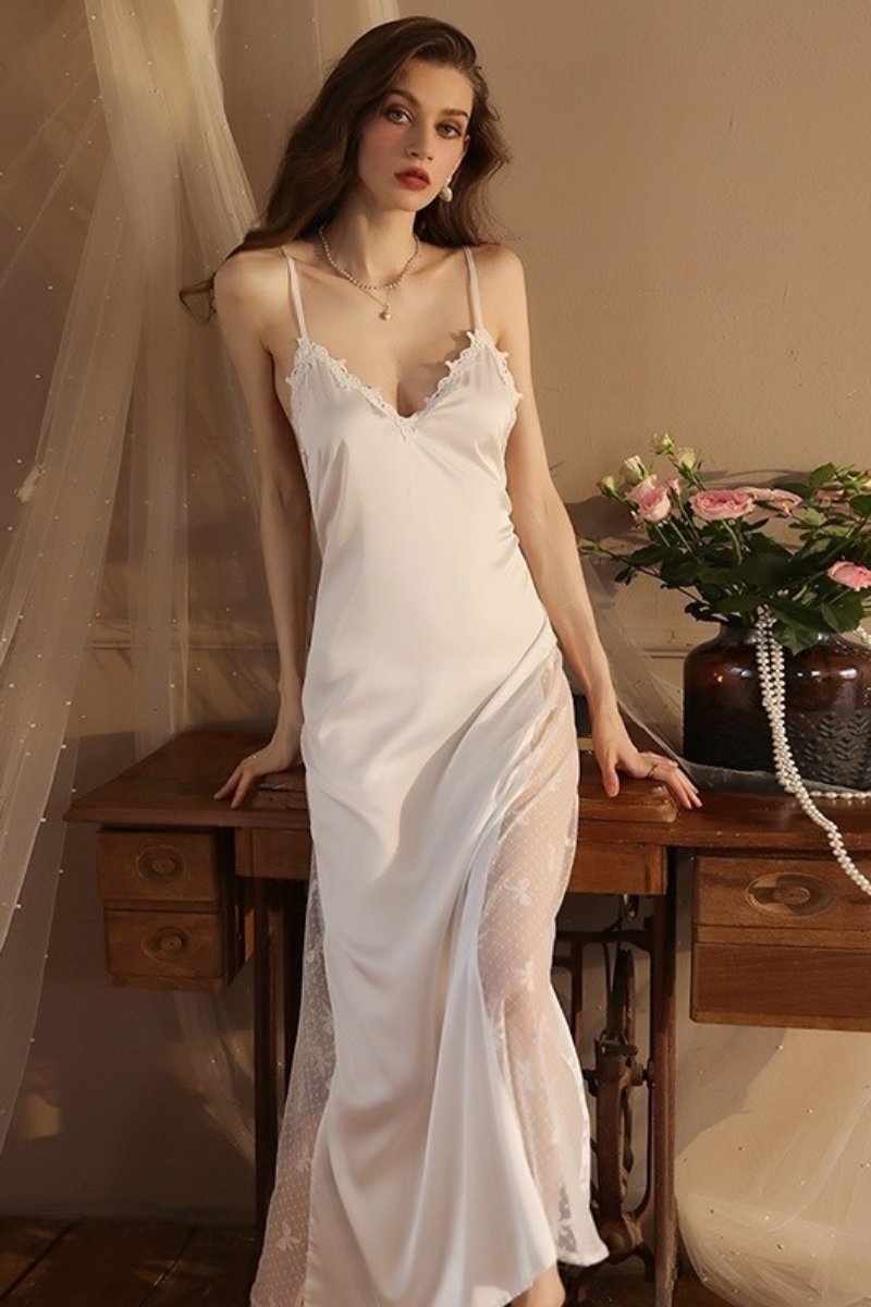 Alt Text：White b2b Lace Pajamas vintage nightgown with floral lace insert