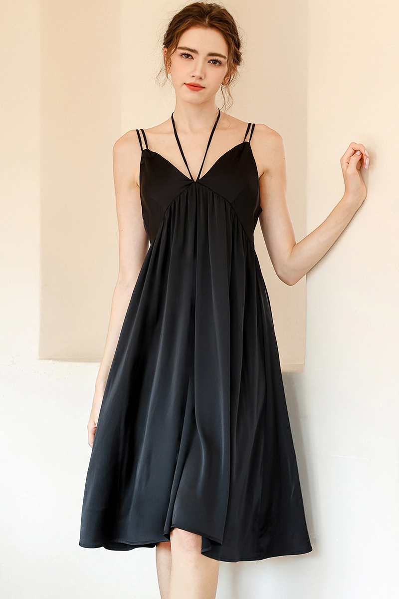 Alt:Private label linen lace pajamas in black with halter straps