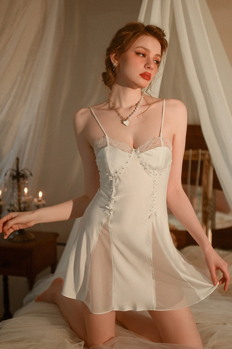 Alt：White OEM lace gauze pajamas with sheer panels and bow accents