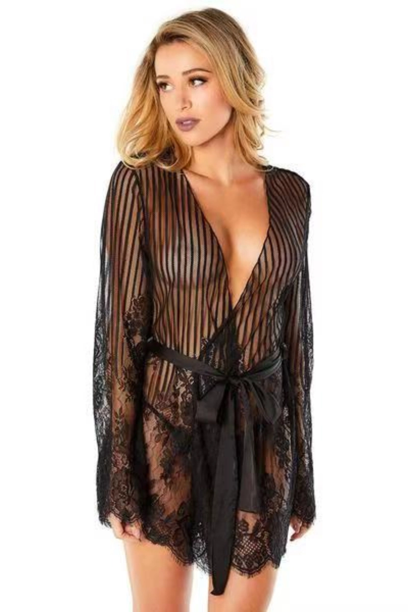 Alt Text：Seductive black lace nursing Pajamas with deep neckline and waist tie