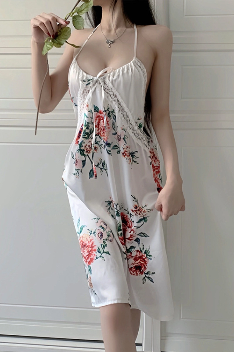 Front design of lace halter Pajamas with bow tie and floral pattern